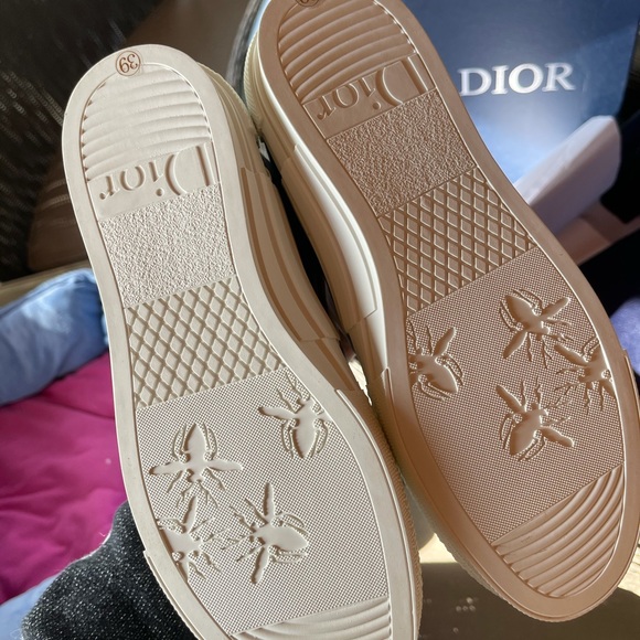 Dior shoes - Picture 3 of 3